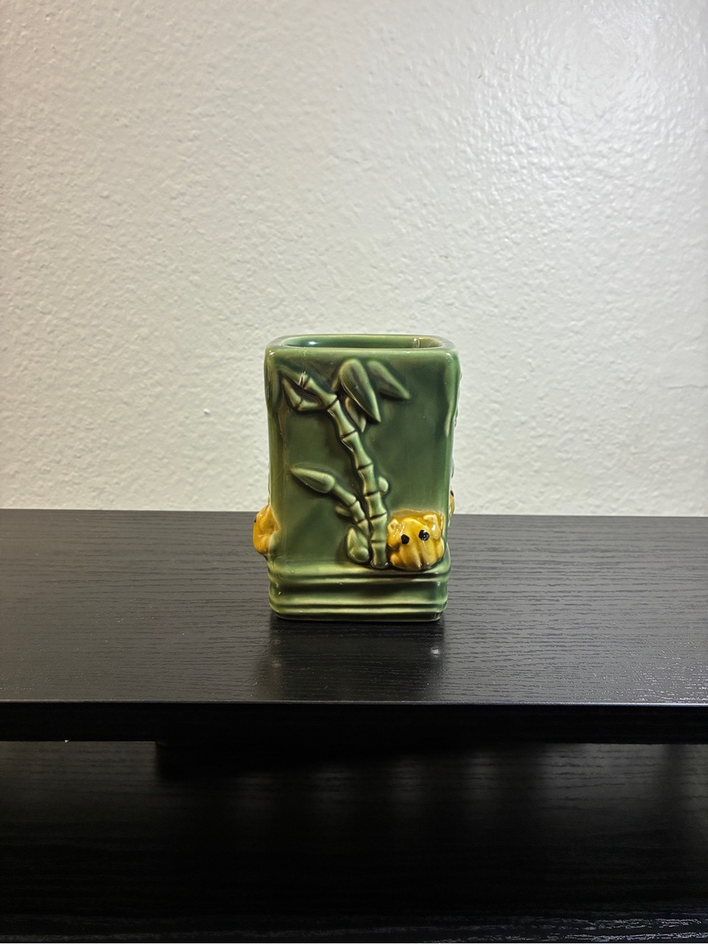 Vtg Pottery Planter Pot Frog On Green Bamboo Planter Square 4'" Tall Majolica